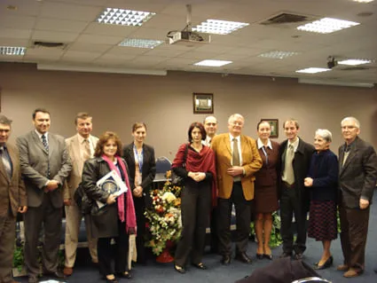 Fotografie de grup a participanților la al doilea workshop, noiembrie 2007